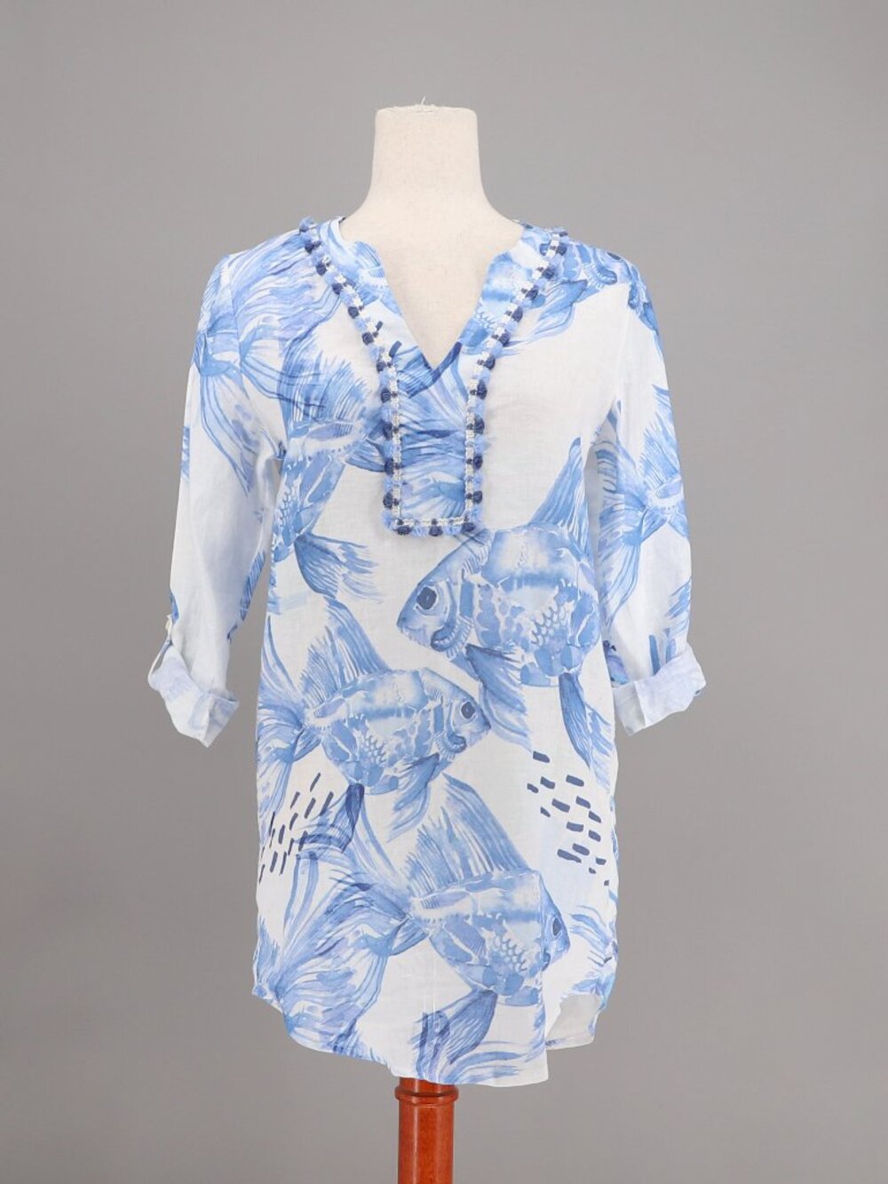 NWT VILAGALLO Linen V-Neck Blue Fish Tunic Roll Tab Sleeve Suze 36/US 4